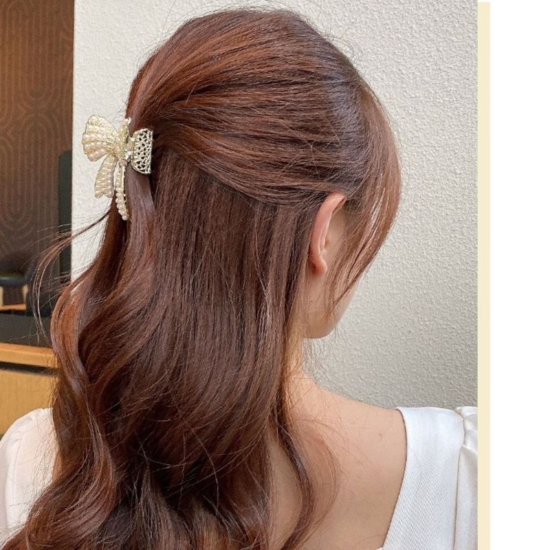 Kẹp Tóc Hình Bướm Đính Ngọc Trai Thời Trang