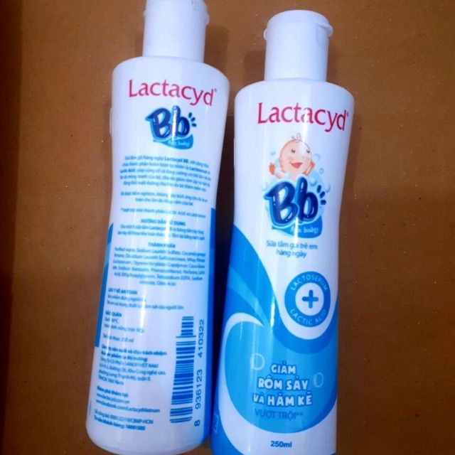 Sữa tắm lactacyd bb trị rôm sảy cho bé lọ 250ml