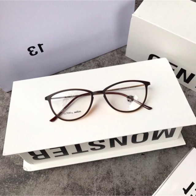 Kính BLSY ULTEM Mắt bầu nhỏ gọng kim loại cao cấp