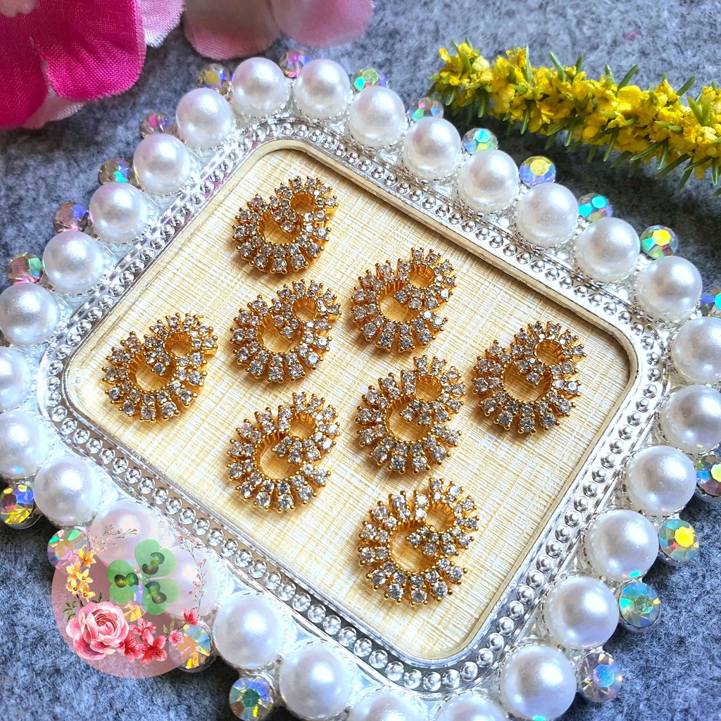 Mã SR033 . Charm kim loại dòng cao cấp đính đá trang trí móng siêu xinh.