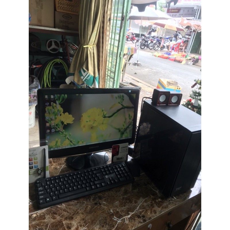 bộ máy tính kèm màn hình đón Xuân 2021