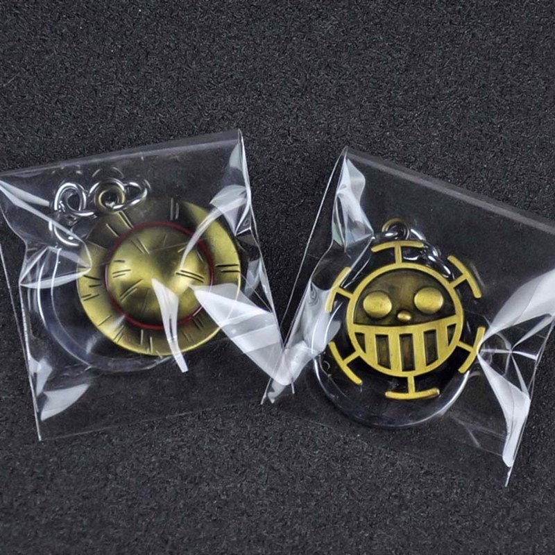 Móc khoá phối họa tiết hoạt hình One Piece xinh xắn