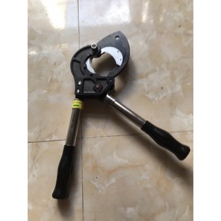 kìm cắt cáp lõi thép j30