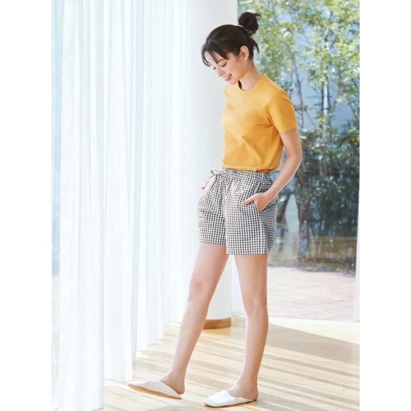 - Áo phông nữ cổ tròn ngắn tay dòng U - Crew neck T Shirt