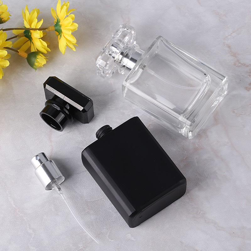 [HCM] Chai chiết nước hoa 30ml, 50ml thủy tinh CoCo vòi phun sương sang trọng