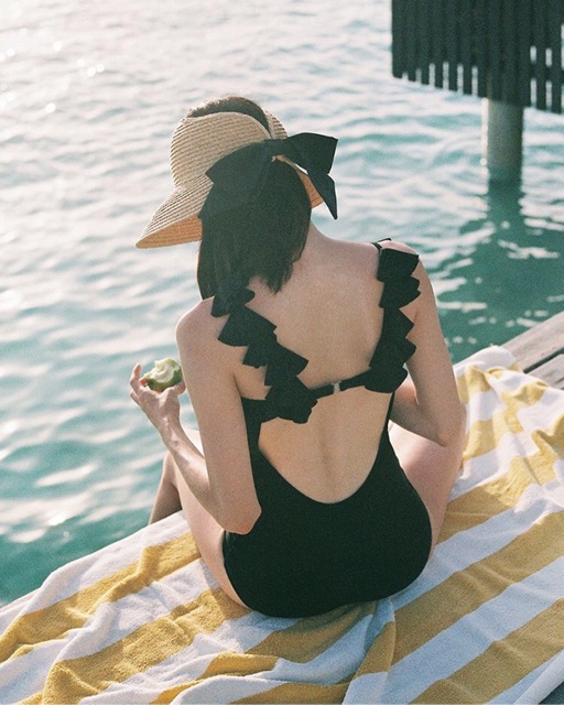 Set bikini vai đính hoa siêu xinhh (có đen/ xanh)