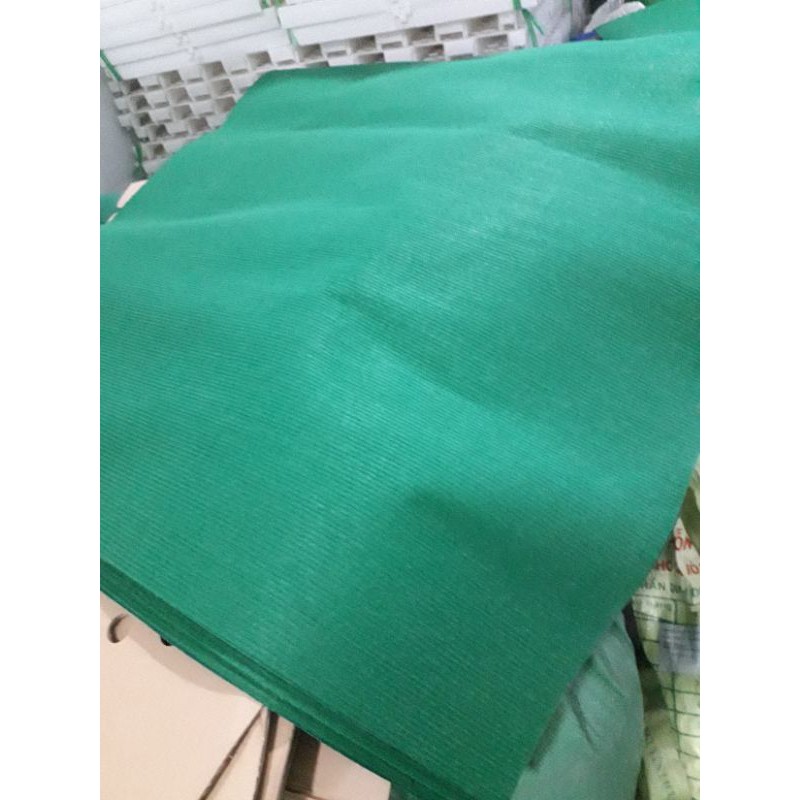 thảm lót gà 1m vuông. thảm lót bội gà 1m vuông loại thường, màu ngẫu nhiên. mỏng