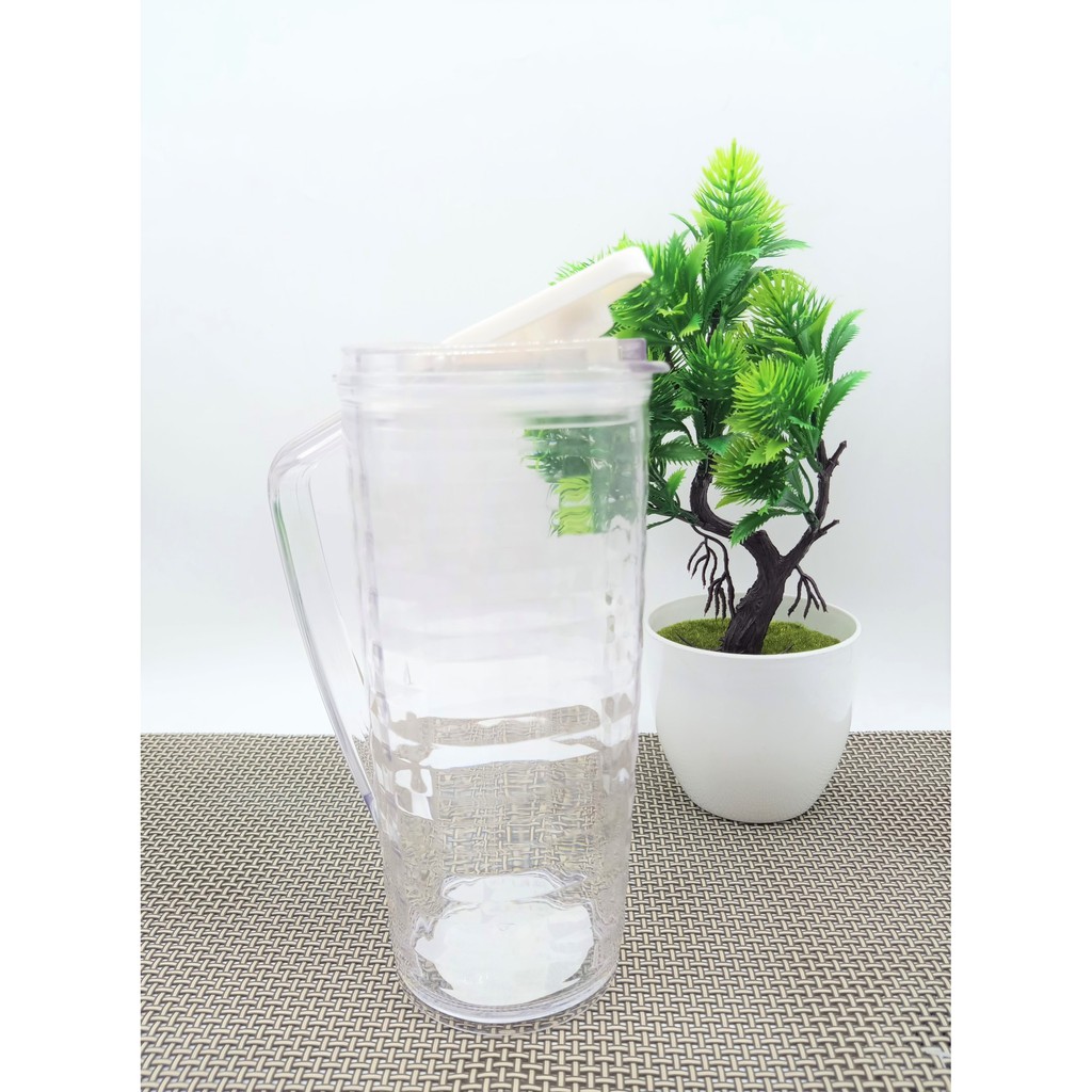 Ca nhựa tritan có nắp bật 1.1 lít 10x22 cm