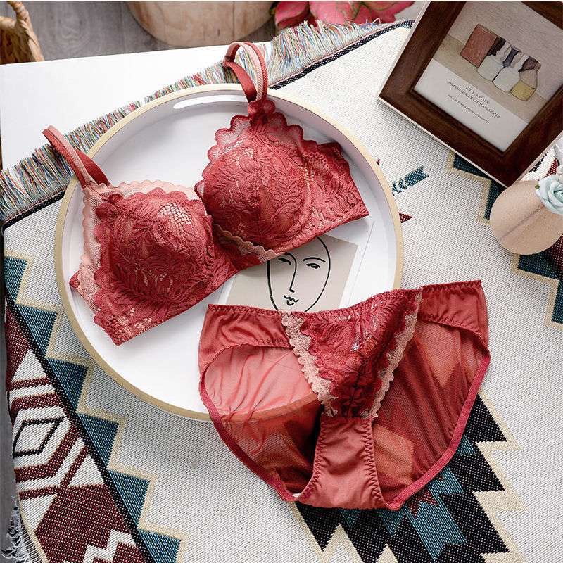 Bộ Lót Ren Không Gọng Đệm Vừa Nâng Ngực Tạo Khe Đỉnh Cao | BigBuy360 - bigbuy360.vn