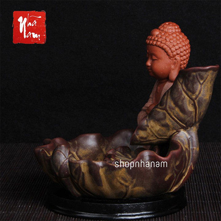 Thác khói trầm hương để bàn tặng 3 nụ trầm như lai nhập định phật tổ tọa thiền cạnh hồ sen đồ gốm sứ tráng men | BigBuy360 - bigbuy360.vn