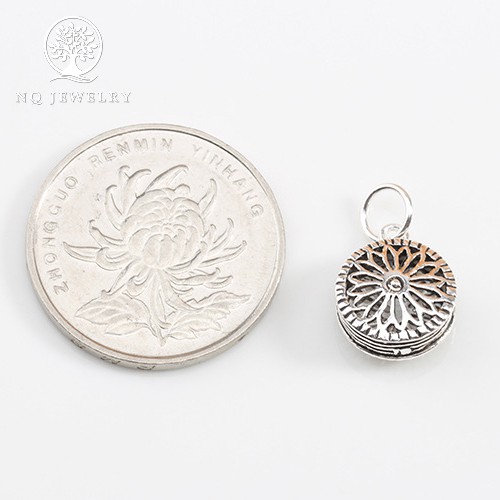 Charm bạc mặt tròn hoa treo - NQ Jewelry