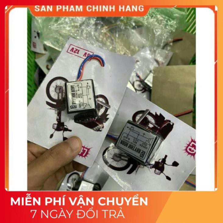 nhại còi xe máy kêu dồn dập