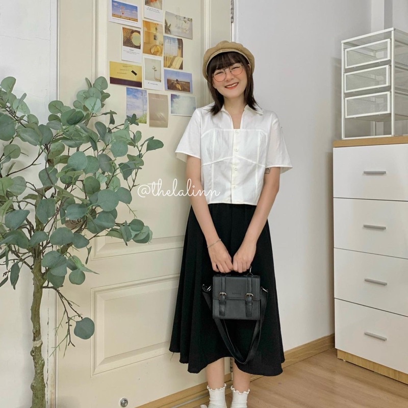 Sơ mi croptop cổ u basic / thelalinn