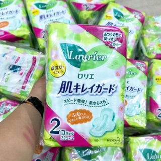 Băng vệ sinh Laurier nhật