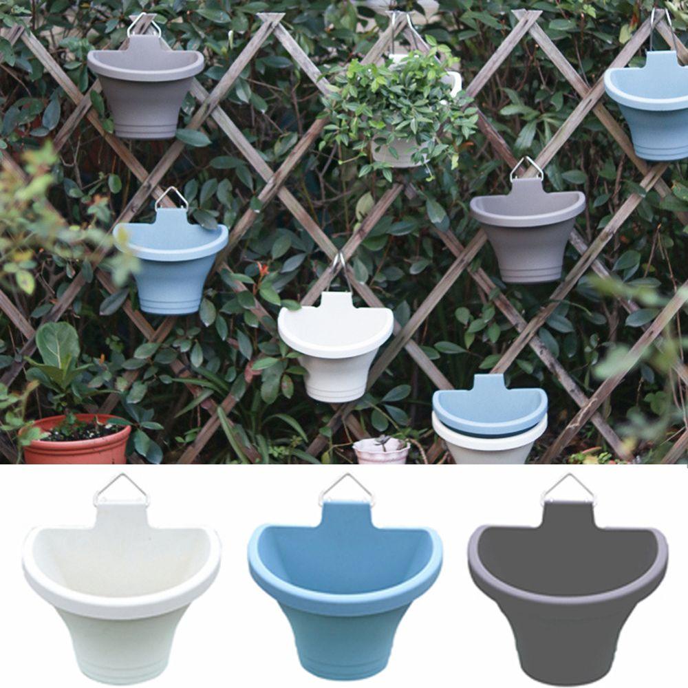 Chậu Hoa Treo Tường Trang Trí Ban Công