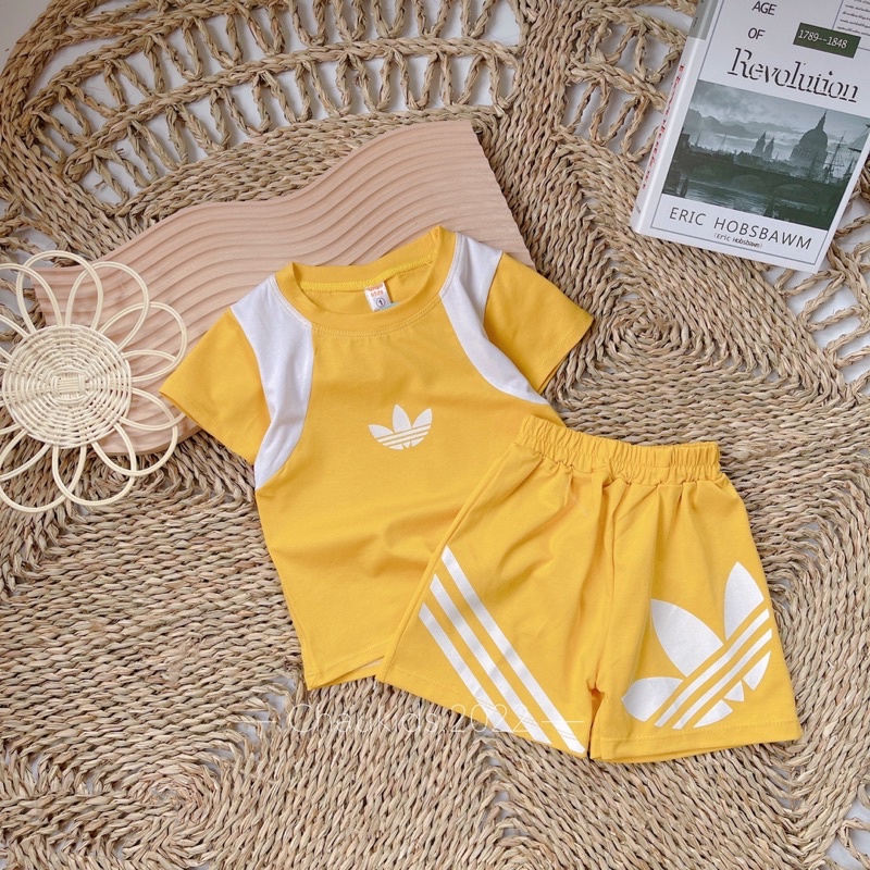 Xả Bộ das vai trắng cho bé trai