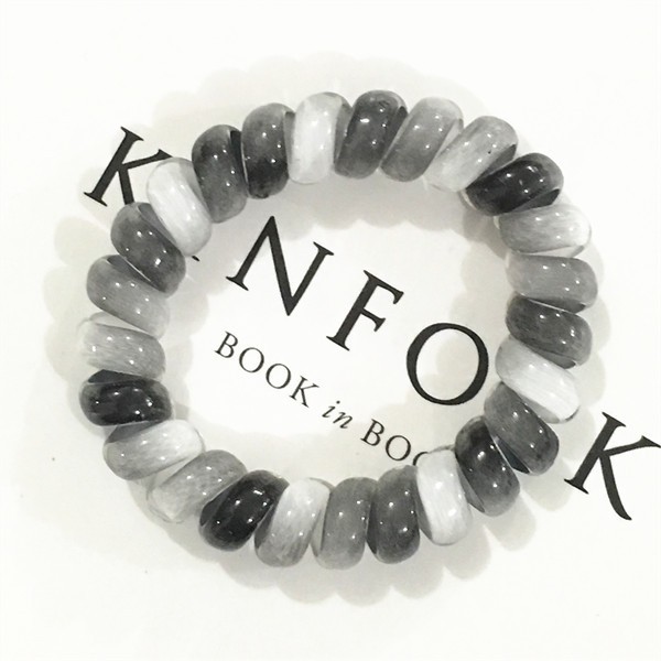 Cột tóc xoắn mix nhiều màu