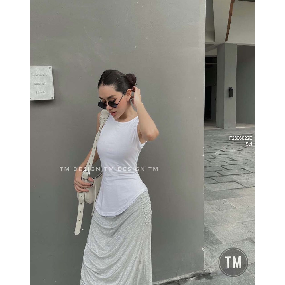 Set áo thun trắng ba lỗ+ chân váy nhún dáng dài!