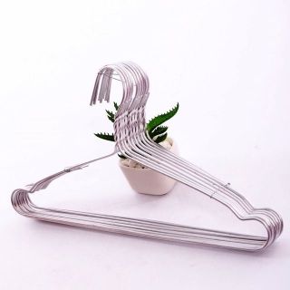 10 móc phơi quần áo trẻ em