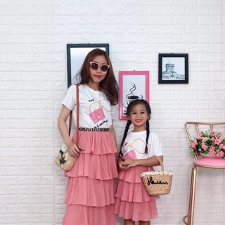Set mẹ bé đầm tầng bèo Ngo Kim Ngoc