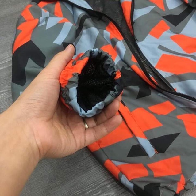 Áo khoác dù hai lớp