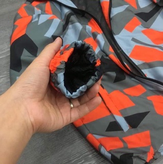 Áo khoác dù hai lớp