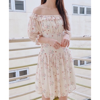 Đầm hoa trễ vai