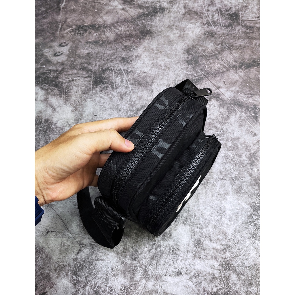 Túi đeo chéo nam nữ MLB NY MONOGRAM MINI BAG BLACK