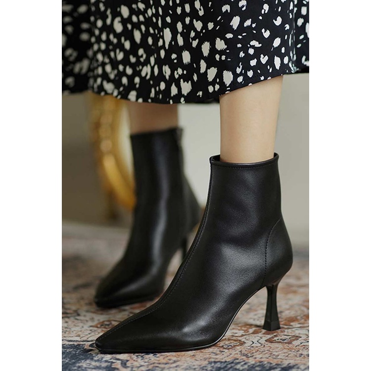 Giày Bốt Martin Cao Gót Mũi Nhọn Phối Khóa Kéo Bên Sành Điệu