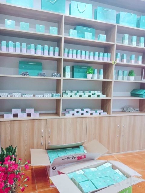 Combo máy rửa mặt, sữa tắm Laco | BigBuy360 - bigbuy360.vn