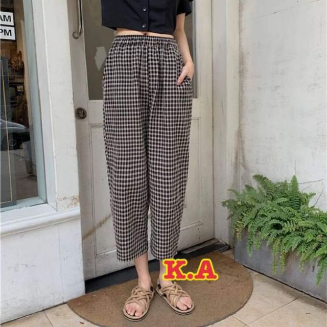 Quần kẻ nhỏ ống rộng so hót
