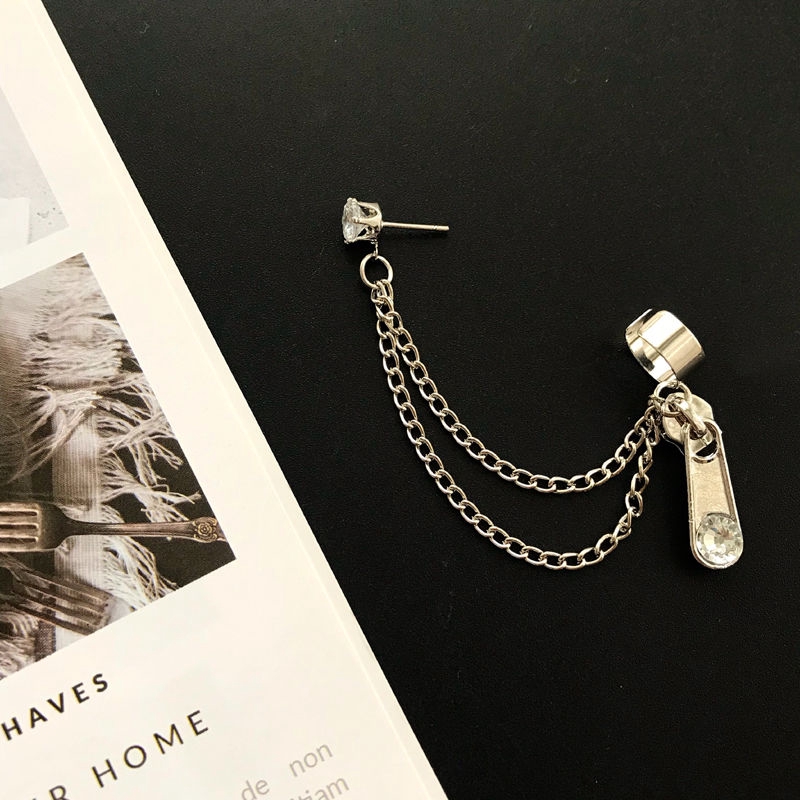 Khuyên kẹp tai phong cách cá tính