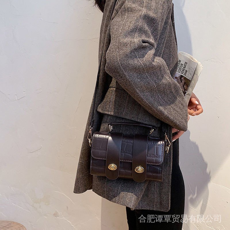 Túi Đeo Một Bên Vai Phong Cách Hong Kong Thời Trang Thu Đông 2021 Với Phong Cách Mới Dễ Phối Đồ Cho Bạn Gái WHM7