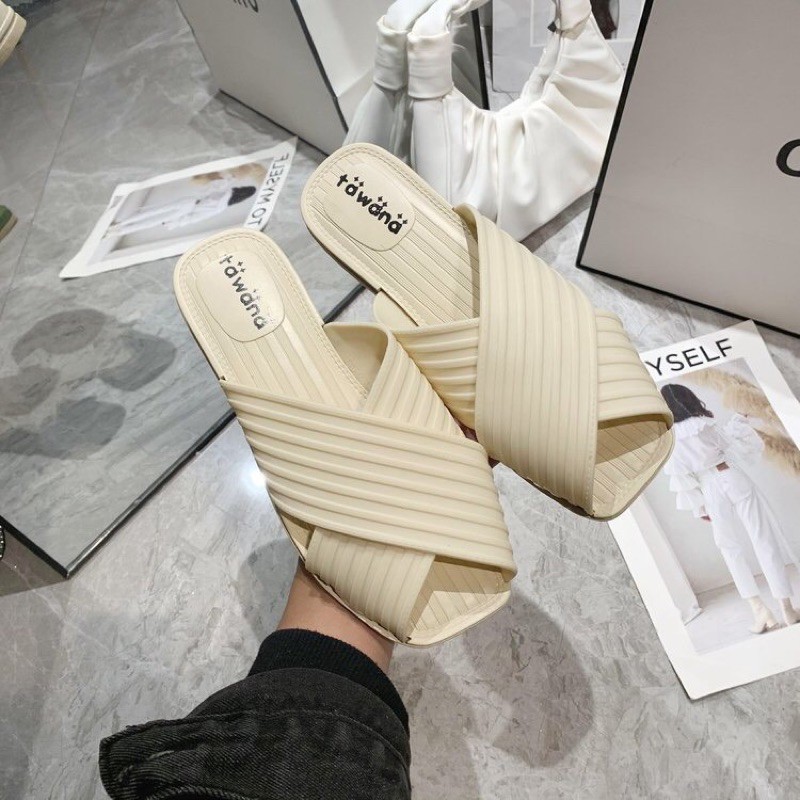 GIÀY SỤC NHỰA ĐAN HÀNG QC | BigBuy360 - bigbuy360.vn