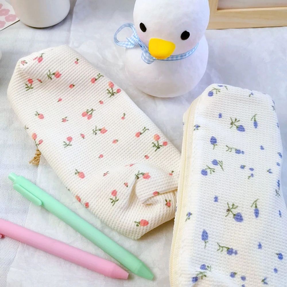 Túi Đựng Bút / Đồ Trang Điểm In Hoa Nhỏ Dễ Thương Nhiều Màu Tùy Chọn Cho Nữ