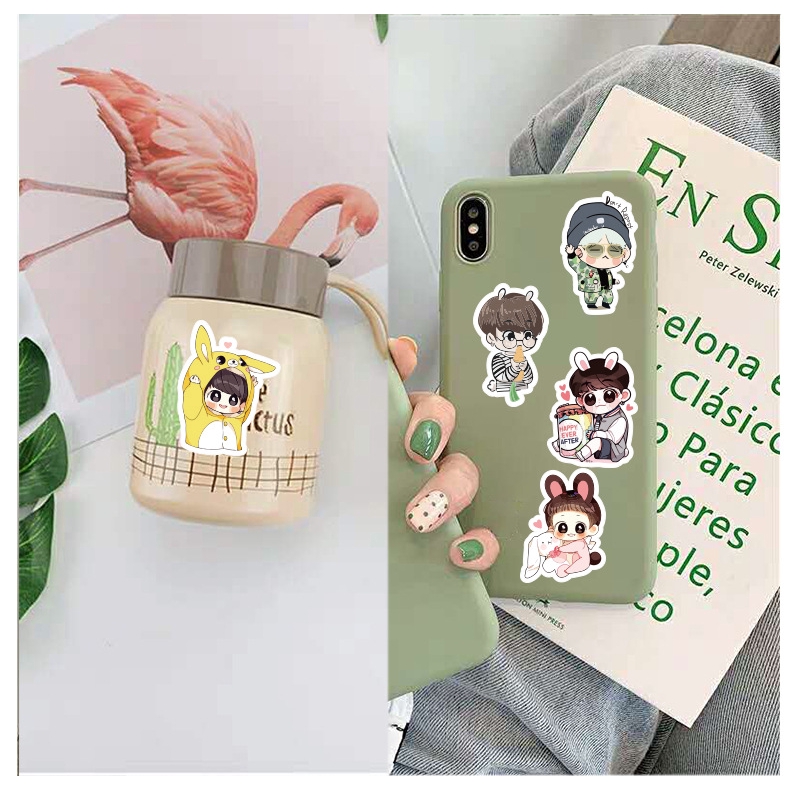Set 40 miếng dán trang trí điện thoại sổ tay hình các nhân vật BT21 đáng yêu