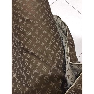 Vải taffeta 2 da LV nâu và vải Dior .