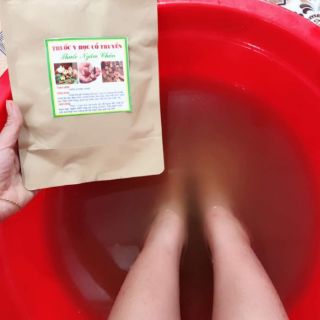 Ngâm chân thảo mộc