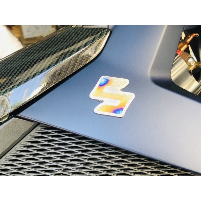Tem Titan Logo Suzuki dán đầu Satria, Raider Và Nhiều Vị Trí Khác Nhau