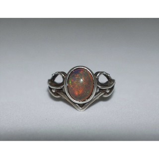 Nhẫn Vintage Đá Opal Đen