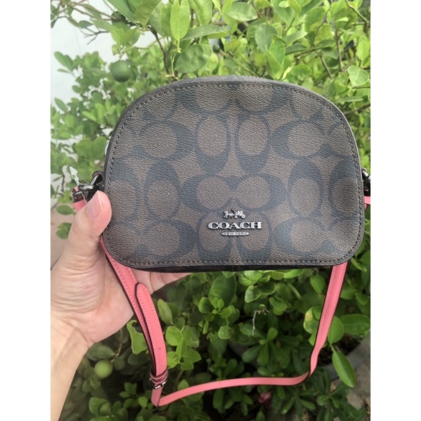 Túi đeo chéo nữ Coach