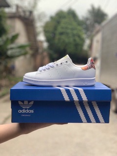Giày Stan Smith