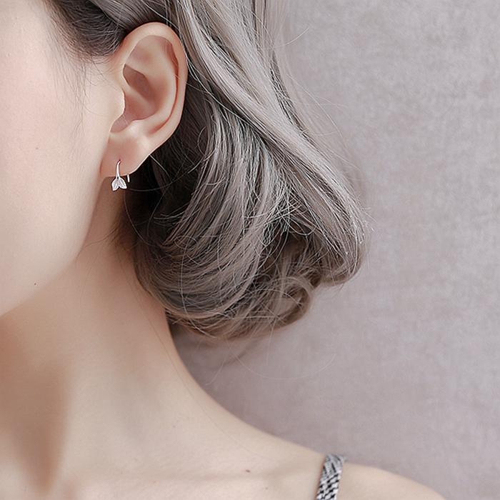 1 ĐÔI KHUYÊN TAI BẠC NỮ BÁM VÀNH TAI HÌNH LÁ HÌNH HOA