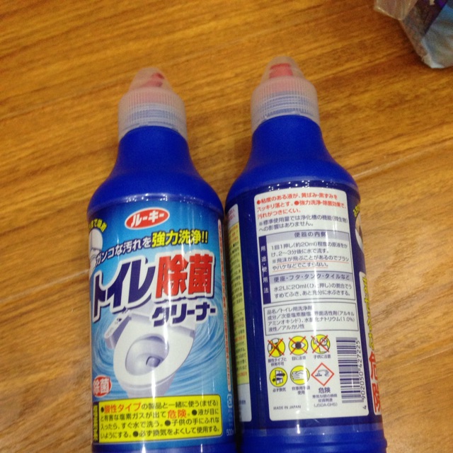 Chai tẩy toilet 500 ml của Nhật 