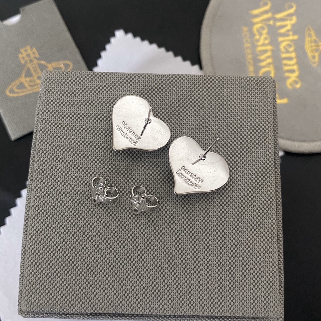 Khuyên Tai Tròn Khắc Chữ Vivienne Westwood Bằng Thép Titan Thời Trang Cho Nữ