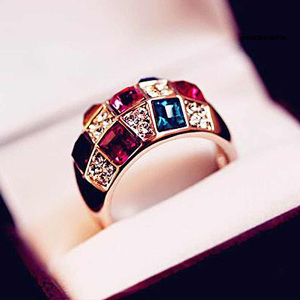 Nhẫn Hợp Kim Đính Đá Nhiều Màu Sắc Sang Trọng