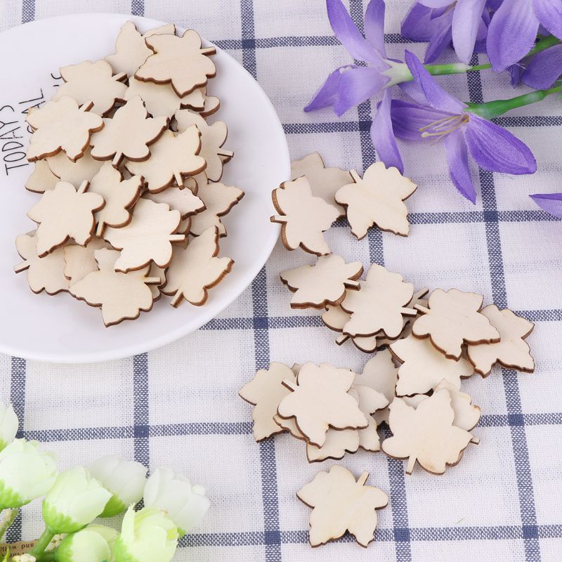 Set 50 Miếng Gỗ Hình Lá Phong Trang Trí Thủ Công