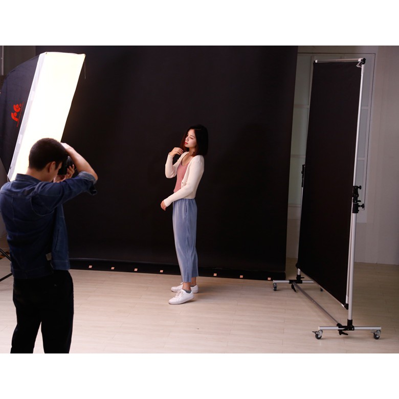 Bộ khung tản sáng 150x200m bánh xe 3 .1