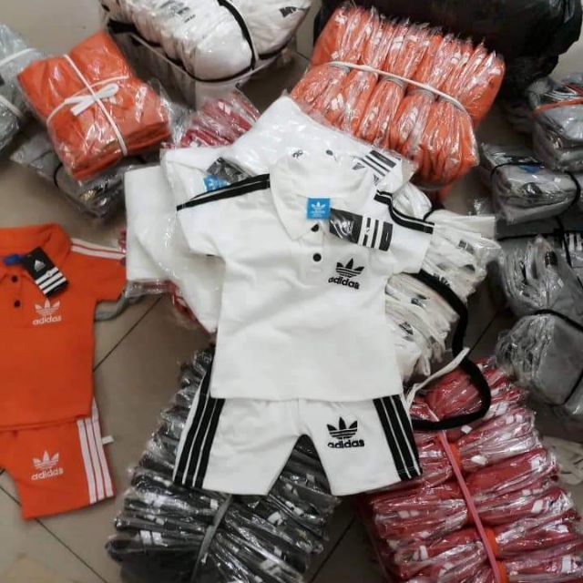 Com bo mẫu hàng adidasd chất đẹp hót nhất thị trương 2019 của bạn fonm 8 đen 20kg hãy đặt hàng nhanh trên shoppe để giao