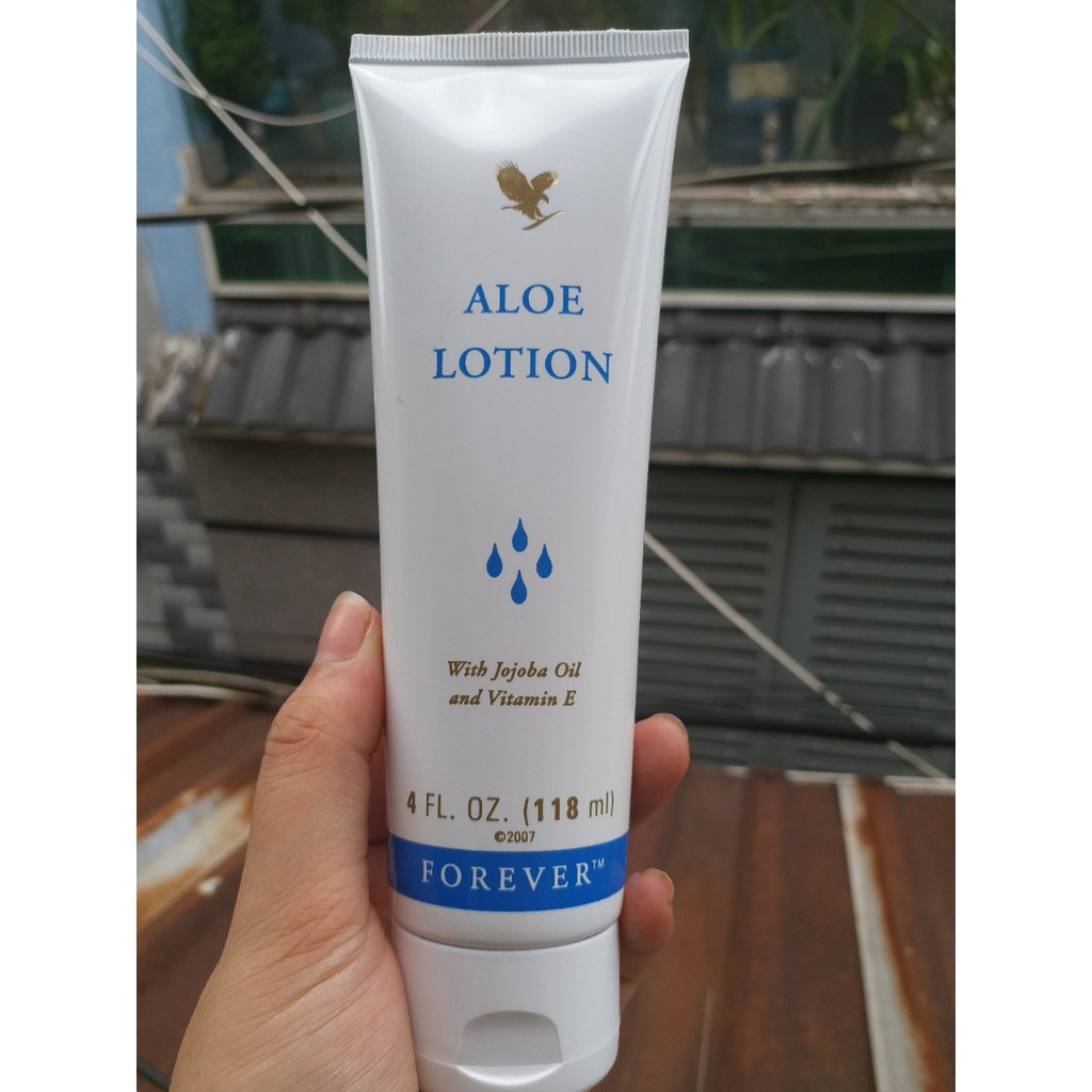 Kem dưỡng da giữ ẩm Aloe Lotion 062 flp